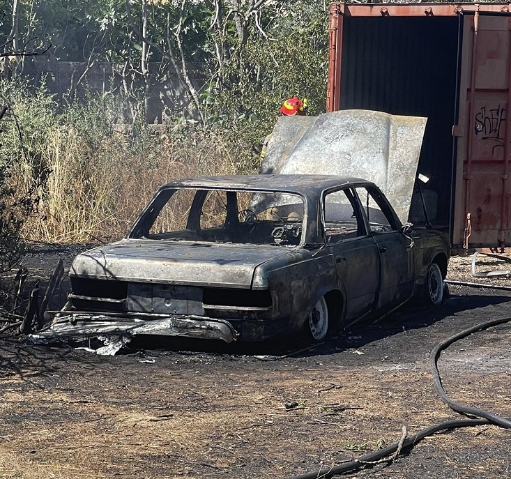 Κηφισιά: Φωτιά σε σταθμευμένο αυτοκίνητο σε   ιδιωτικό οικόπεδο στη Νέα Κηφισιά