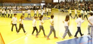 Μαρούσι : Γιορτή παραδοσιακών χορών Παιδιών και  Ενηλίκων στο  γήπεδο «Σπύρος Λούης»