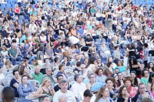 Μαρούσι: Έναρξη Φεστιβάλ Αμαρουσίου στο Αίθριο Θέατρο με την παρουσία του Δημάρχου «Συναυλία του Γιάννη Κότσιρα»