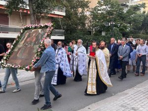 Παπάγου Χολαργός: Με θρησκευτική κατάνυξη ο Έρασμος στον  «Ιερό Ναό Παναγίας Φανερωμένης στον Χολαργό» Λιτάνευση της Ιερής Εικόνας  της Αγίας Τριάδας