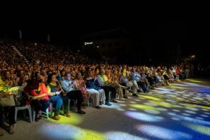 Μαρούσι : Ολοκληρώθηκε το Φεστιβάλ του Δήμου Αμαρουσίου 2023 με τον Κώστα Μακεδόνα να ερμηνεύει Μίμη Πλέσσα