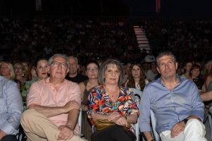 Μαρούσι : Ολοκληρώθηκε το Φεστιβάλ του Δήμου Αμαρουσίου 2023 με τον Κώστα Μακεδόνα να ερμηνεύει Μίμη Πλέσσα