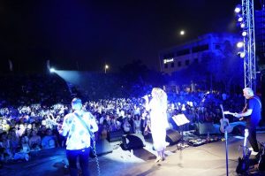 Μαρούσι: Μεγαλειώδης η Συναυλία με Νίκο Πορτοκάλογλου και Ρένα Μόρφη στο Μαρούσι παρουσία του Δημάρχου