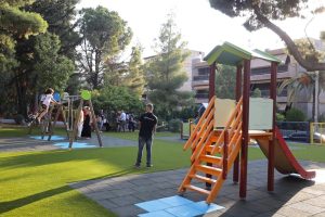 Μαρούσι: Ο Δήμαρχος Αμαρουσίου εγκαινίασε την ανακατασκευασμένη Παιδική Χαρά στο πάρκο Αγίας Φιλοθέης