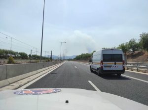 ΣΠΑΥ : Αποστολή νερών για τους πυροσβέστες στα πύρινα μέτωπα της Δυτικής Αττικής