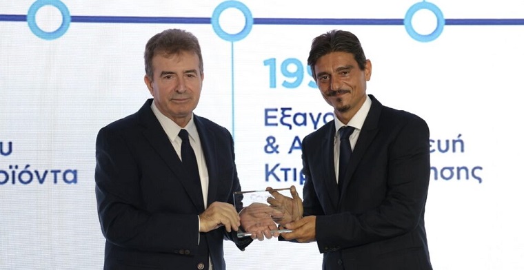 «Ελληνική φαρμακοβιομηχανία» Τιμητικό βραβείο για τη συμβολή του Παύλου Γιαννακόπουλου