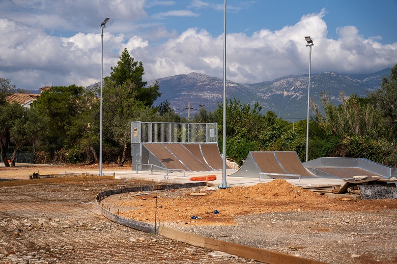 Κηφισιά: Πίστα SKATEBOARD και  BMX FREESTYLE FLATLAND επί της οδού Λύρα