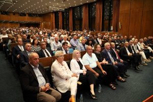 Μαρούσι :Τιμητική βράβευση για τον Δήμαρχο Αμαρουσίου από την Ομοσπονδία Διαιτητών Καλαθοσφαίρισης Ελλάδας