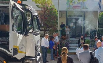 Λυκόβρυσης Πεύκης:  Ένα τριαξονικό φορτηγό με αρπάγη προστίθεται στον στόλο του Δήμου