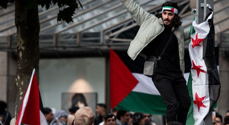 Λονδίνο: Αυξήθηκαν κατακόρυφα oι αντισημιτικές και ισλαμοφοβικές ενέργειες