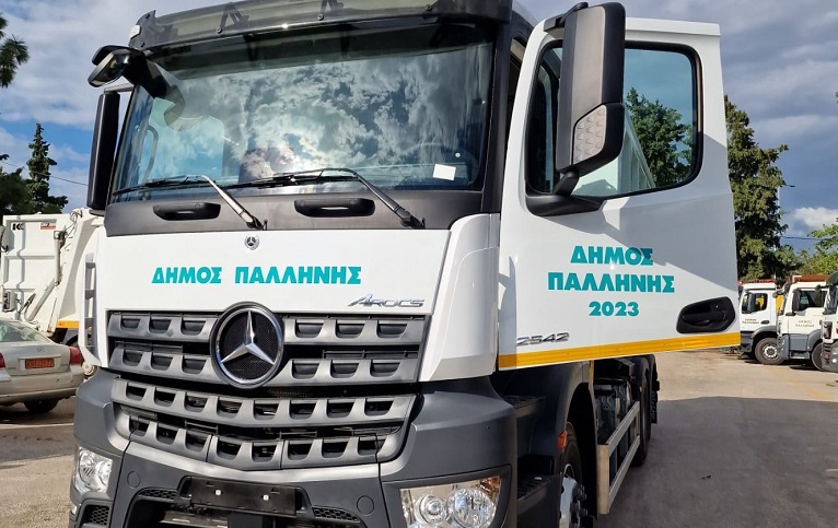 Παλλήνη: Νέο φορτηγό πολυμηχάνημα τύπου hooklift ενισχύει την υπηρεσία  καθαριότητας