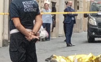 Ρώμη: Σκύλος έπεσε από μπαλκόνι τρίτου ορόφου πάνω σε μια έγκυο γυναίκα