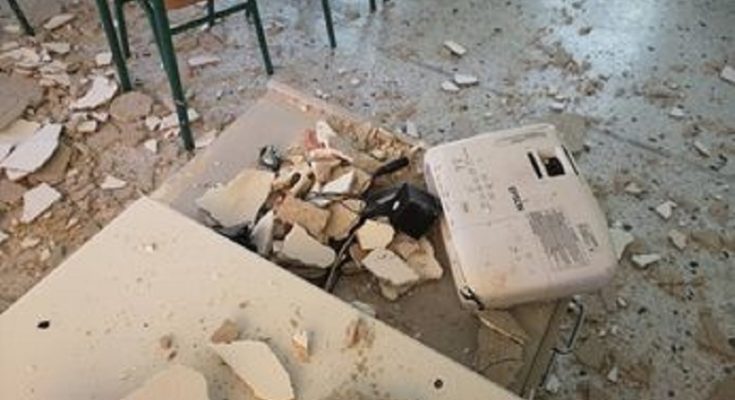 Αιγάλεω: Πτώση σοβάδων σε ώρα μαθήματος σε αίθουσα δημοτικού σχολείου