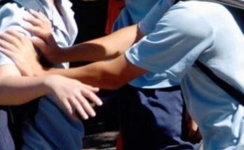 Μαρούσι: Τέσσερις ανήλικοι συνελήφθησαν γιατί χτυπούσαν, έφτυναν και τραβούσαν βίντεο συμμαθητή τους