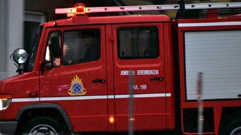 Πεύκη Λυκόβρυση : Φωτιά ξέσπασε τα ξημερώματα σε ψητοπωλείο στην Πεύκη - Ένας τραυματίας