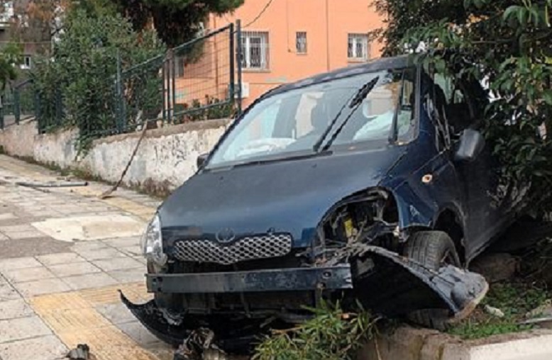 Βριλήσσια: Τροχαίο ατύχημα στα Άνω Βριλήσσια χωρίς σοβαρό τραυματισμό του οδηγού