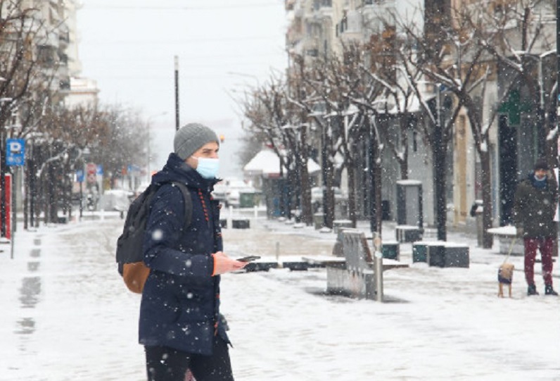 ΕΜΥ: Κακοκαιρία « AVGI» θυελλώδεις άνεμοι, τοπικά ισχυρές βροχοπτώσεις και χιονοπτώσεις