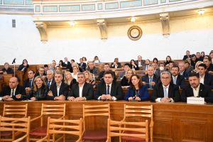 Περιφέρεια Αττικής: Εξελέγη το νέο Προεδρείο του Περιφερειακού Συμβουλίου Αττικής – Πρόεδρος ο Βασίλειος Καπερνάρος