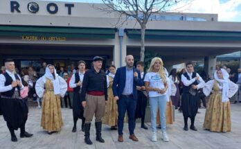 Λυκόβρυση Πεύκη: Με μουσική, κέφι και χορό γιορτάστηκαν τα Κούλουμα στο Δήμο