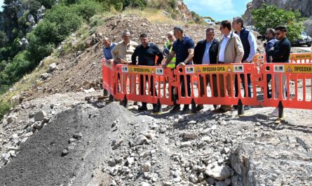 Περιφερειά Αττικής: Τη Μ. Τετάρτη παραδίδεται αποκατεστημένος ο δρόμος Επιδαύρου – Καλλονής