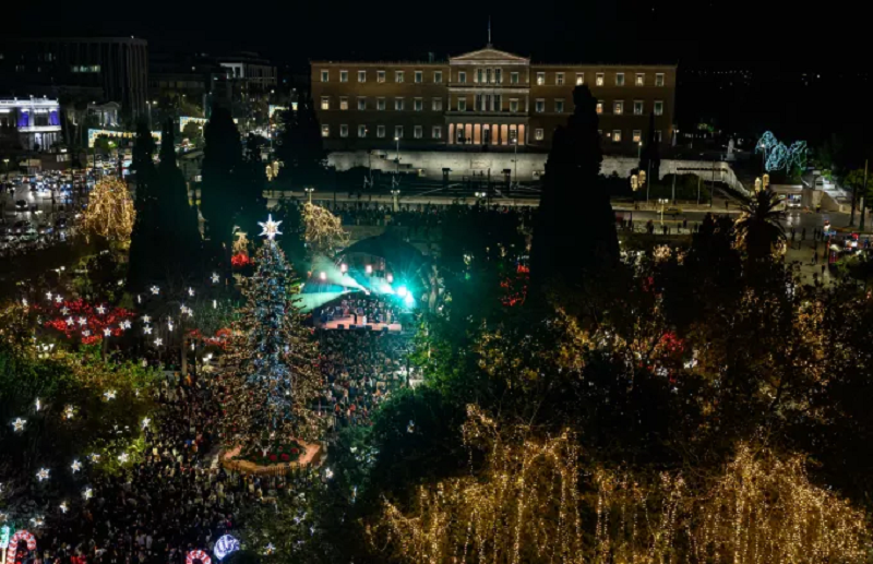 Αθήνα: Ο δήμος ανακοίνωσε πως στη γιορτή που θα διοργανώσει στο Σύνταγμα θα υποδεχτεί το 2025 με αθόρυβα πυροτεχνήμα