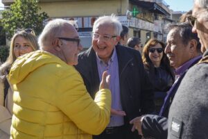 Μαρούσι: Επίσκεψη του Δημάρχου Αμαρουσίου στο Εμπορικό Κέντρο της πόλης την Παραμονή της Πρωτοχρονιάς