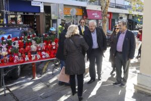 Μαρούσι: Επίσκεψη του Δημάρχου Αμαρουσίου στο Εμπορικό Κέντρο της πόλης την Παραμονή της Πρωτοχρονιάς
