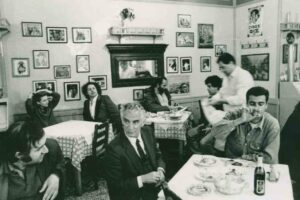 μικρές ταβέρνες τα λεγόμενα κουτούκια