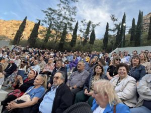Ηράκλειο Αττικής: Ο Δήμαρχος στη γιορτή λήξης της σχολικής χρονιάς των Εκπαιδευτηρίων Μάνεση  Δημοτικού και Νηπιαγωγείου