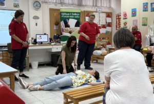 Το σεμινάριο πραγματοποιήθηκε τη Δευτέρα 19 Μαΐου 2025 στο 7ο Νηπιαγωγείο Μεταμόρφωσης από το Ελληνικό Διαδημοτικό Δίκτυο Υγιών Πόλεων και την Εθελοντική Διασωστική Ομάδα Κρίσεων ΕΔΟΚ.