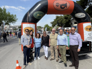 Κηφισιά: 19ος Γύρος Κηφισιάς – ΦΙΛΠΑ «Αντίκες και Λουλούδια - Ιωάννης Λαδάκης»