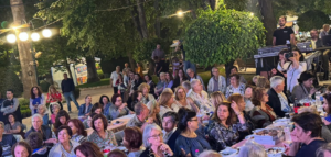 μια γιορτή αφιερωμένη στην προσφυγιά που δημιούργησε πατρίδες από το μηδέν.  