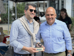 Κηφισιά: 19ος Γύρος Κηφισιάς – ΦΙΛΠΑ «Αντίκες και Λουλούδια - Ιωάννης Λαδάκης» Κηφισιά: 19ος Γύρος Κηφισιάς – ΦΙΛΠΑ «Αντίκες και Λουλούδια - Ιωάννης Λαδάκης»