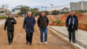 Η εφαρμογή του σχεδίου πόλης, οι διανοίξεις οδών και οι διαμορφώσεις κοινόχρηστων χώρων, συμβάλλουν στη μεταμόρφωση πολλών γειτονιών του Αμαρουσίου σε σύγχρονα αστικά περιβάλλοντα εξήγησε ο Δήμαρχός