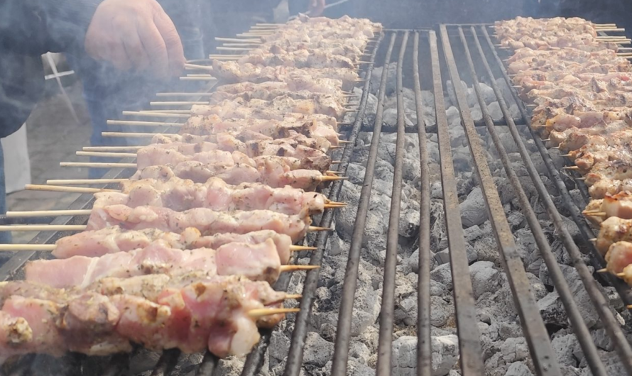 Πανηγύρια με ψησταριές, σουβλάκια και ψησίματα «Όχι πια» Με σχετικό νόμο μόνο με catering