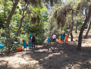 Πεντέλη : Επιτυχημένη δράση καθαρισμού του Άλσους Ολυμπιονικών στον Ιερό Ναό Ζωοδόχου Πηγής
