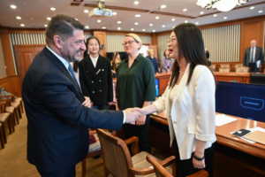 Συνεχίζεται η τριήμερη επίσημη επίσκεψη του Περιφερειάρχη στην Ανατολική Κίνα Συνεχίζεται η τριήμερη επίσημη επίσκεψη του Περιφερειάρχη στην Ανατολική Κίνα