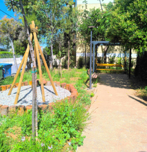 Στο επόμενο διάστημα παραδίδεται μια ακόμα πλατεία μαζί με καινούρια παιδική χαρά όπως επίσης, το νέο Πολυδύναμο Αθλητικό Κέντρο στις οδούς Ηρακλείτου, Εκάτης, Μίνωος και Κίρκης