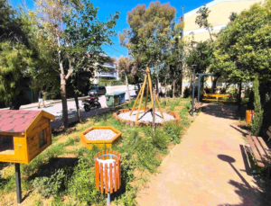 Στο επόμενο διάστημα παραδίδεται μια ακόμα πλατεία μαζί με καινούρια παιδική χαρά όπως επίσης, το νέο Πολυδύναμο Αθλητικό Κέντρο στις οδούς Ηρακλείτου, Εκάτης, Μίνωος και Κίρκης Στο επόμενο διάστημα παραδίδεται μια ακόμα πλατεία μαζί με καινούρια παιδική χαρά όπως επίσης, το νέο Πολυδύναμο Αθλητικό Κέντρο στις οδούς Ηρακλείτου, Εκάτης, Μίνωος και Κίρκης