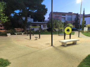Το έργο κατασκευάστηκε με χρηματοδότηση που εξασφάλισε ο Δήμος Χαλανδρίου απο το Πράσινο Ταμείο.