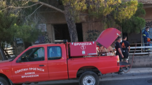 Βριλήσσια: Πυρκαγιά σε εγκαταλελειμμένο σπίτι στη συμβολή Αναπαύσεως και Αγράφων