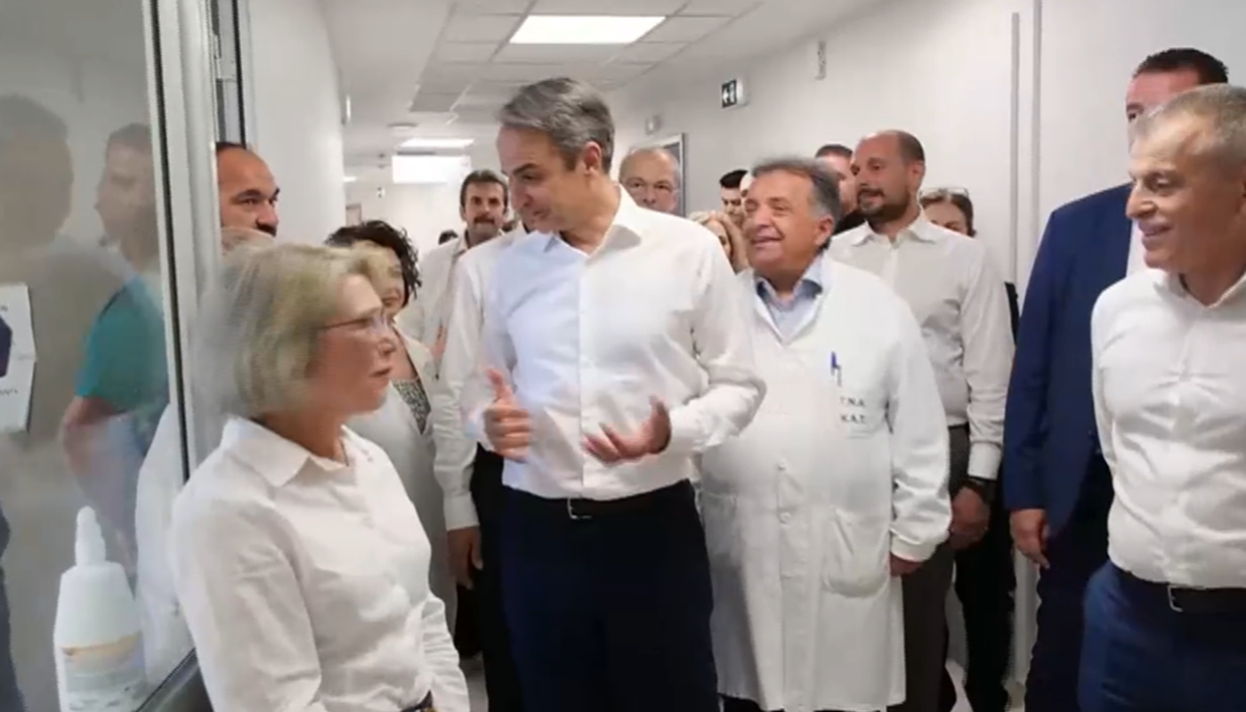 Επίσκεψη του πρωθυπουργού στο ΚΑΤ στο «Ανακαινισμένο τμήμα επειγόντων περιστατικών»