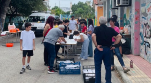 Μαρούσι: Οι «5ου Δημοτικού Σχολείου Αμαρουσίου» εθελοντές του the Love Van μαγείρεψαν για τους ωφελούμενους του Κοινωνικού Παντοπωλείου