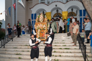 Λυκοβρυση Πεύκη:  Με λαμπρότητα ο Πανηγυρικός Εσπερινός για τον εορτασμό των Αγίων Αποστόλων Πέτρου και Παύλου