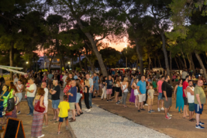 Λυκόβρυση Πεύκη: 1ο φεστιβάλ Μπύρας Παρασκευή 27 και Σάββατο 28 Ιουνίου στο νέο δασικό πάρκο στο Ηλιακό Χωριό