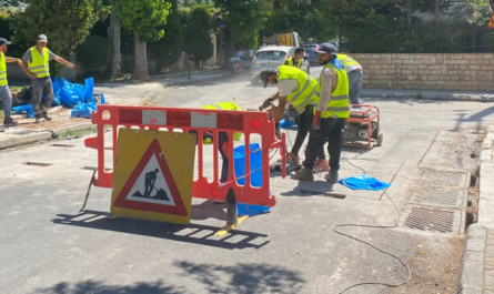 Λυκόβρυση Πεύκη: Συνεχίζονται τα έργα τοποθέτησης έξυπνων διαβάσεων στα σχολεία του Δήμου