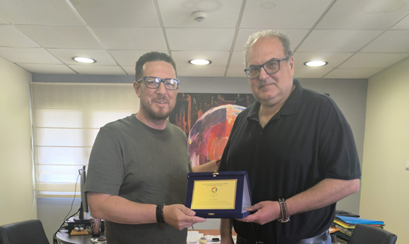 Χαλάνδρι: O ΠΣΑΕ-ΜΜΕ τίμησε τον Δήμαρχο Χαλανδρίου, Σίμο Ρούσσο