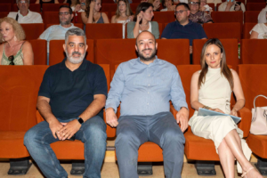 Λυκόβρυση Πεύκη: «Ο Κύκλος με την Κιμωλία» του Μπέρτολτ Μπρεχτ ανέβηκε την Τρίτη, 17 Ιουνίου στο Δημοτικό Θέατρο Πεύκης Λυκόβρυση Πεύκη: «Ο Κύκλος με την Κιμωλία» του Μπέρτολτ Μπρεχτ ανέβηκε την Τρίτη, 17 Ιουνίου στο Δημοτικό Θέατρο Πεύκης