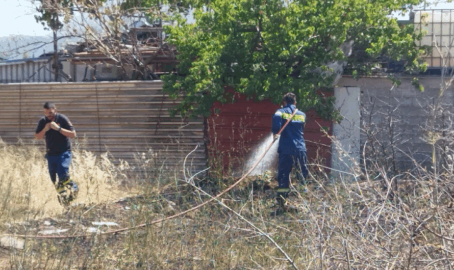 Βριλήσσια: Άμεση Αντιμετώπιση από την Πολιτική Προστασία του Δήμου σε Πυρκαγιά στη συμβολή των οδών Ησιόδου και Δάφνης