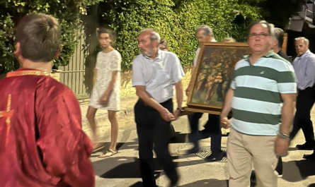Την εικόνα συνόδευε η Φιλαρμονική του Δήμου Βριλησσίων